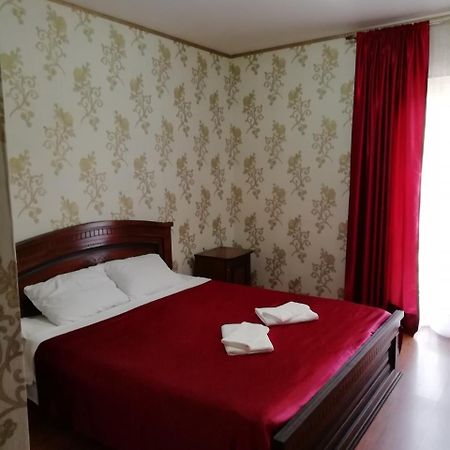 Mini-Hotel Yanson 2 가그라 외부 사진