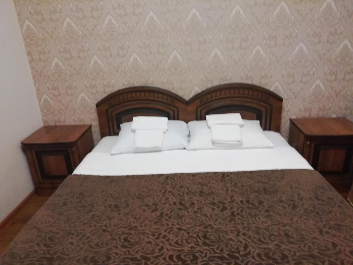 Mini-Hotel Yanson 2 가그라 외부 사진