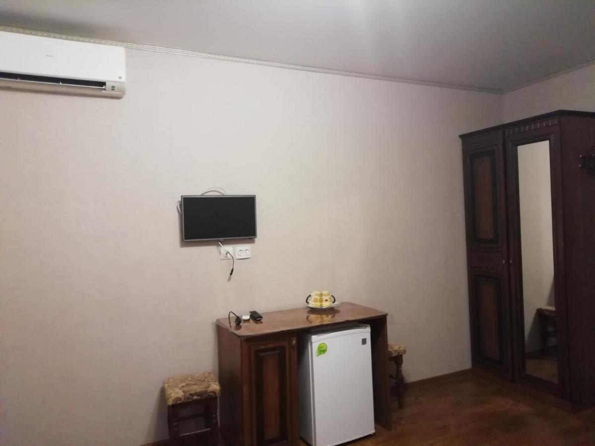 Mini-Hotel Yanson 2 가그라 외부 사진