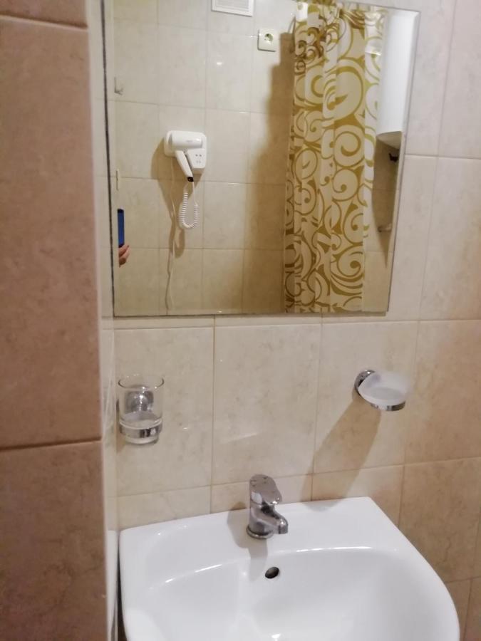 Mini-Hotel Yanson 2 가그라 외부 사진